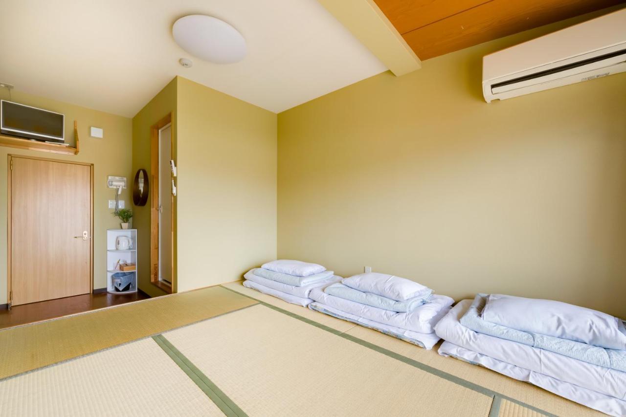 Yolee Guest House Идзумисано Экстерьер фото