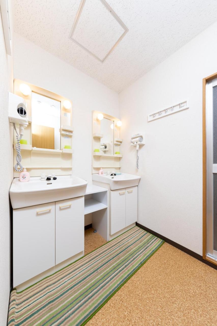 Yolee Guest House Идзумисано Экстерьер фото