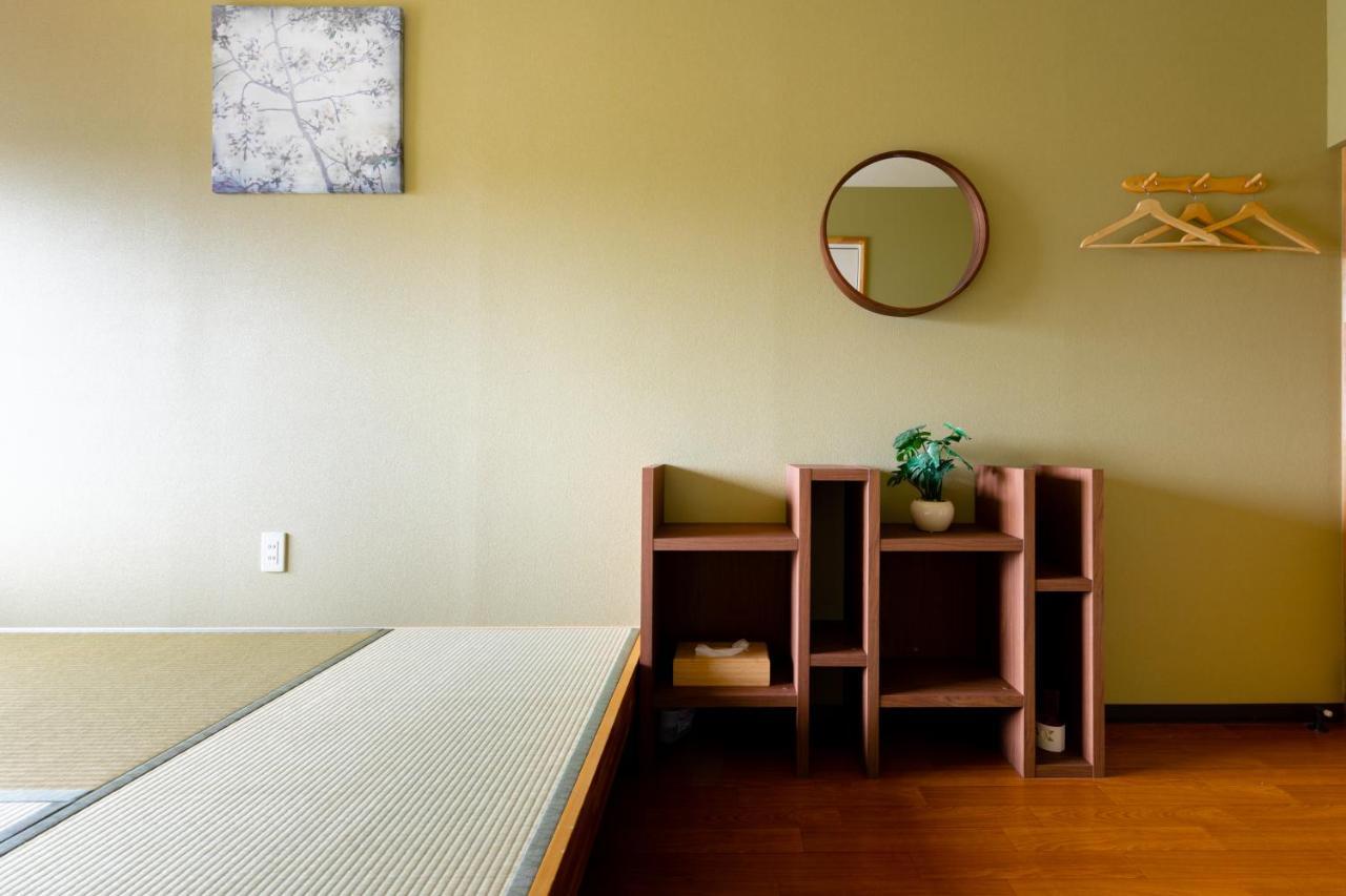 Yolee Guest House Идзумисано Экстерьер фото