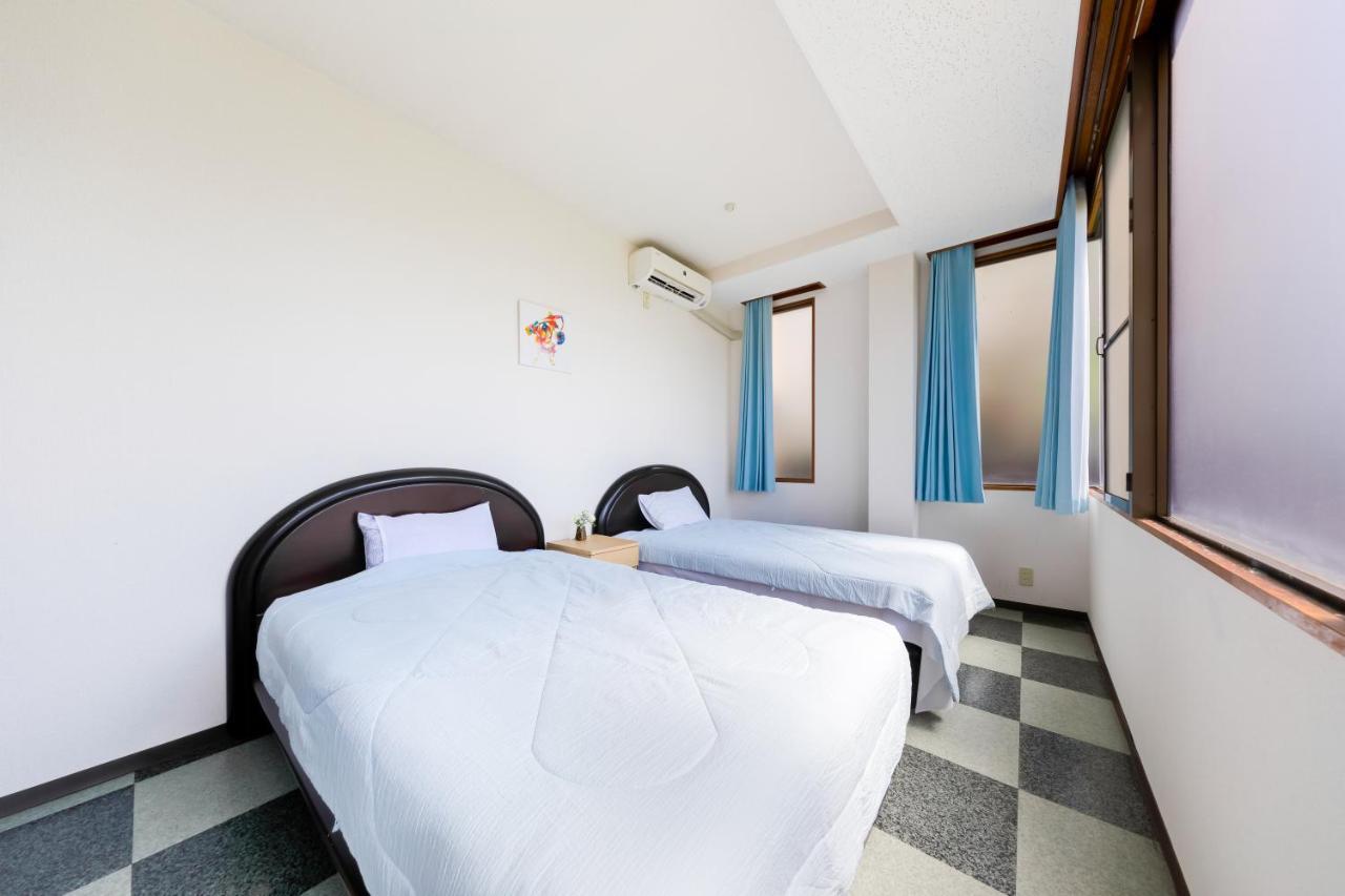 Yolee Guest House Идзумисано Экстерьер фото