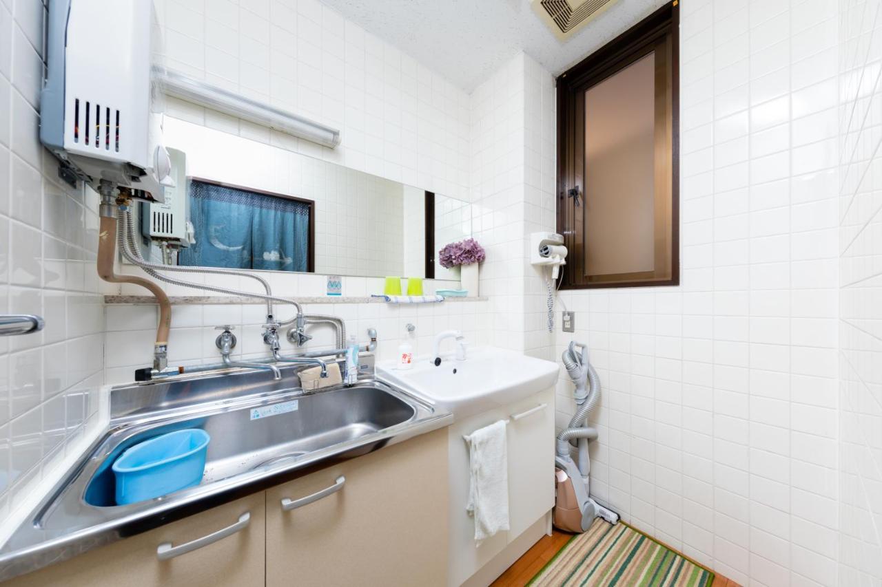 Yolee Guest House Идзумисано Экстерьер фото